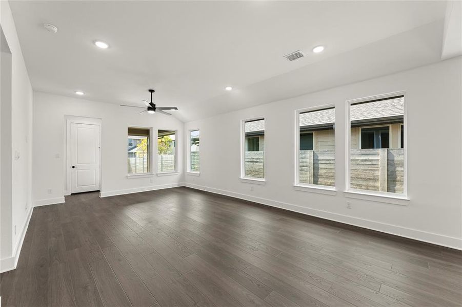 07. 3129 Eddington - Dining 07. 3129 Eddington - Dining