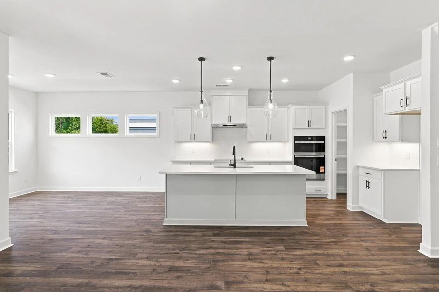 Ashland B Kitchen
