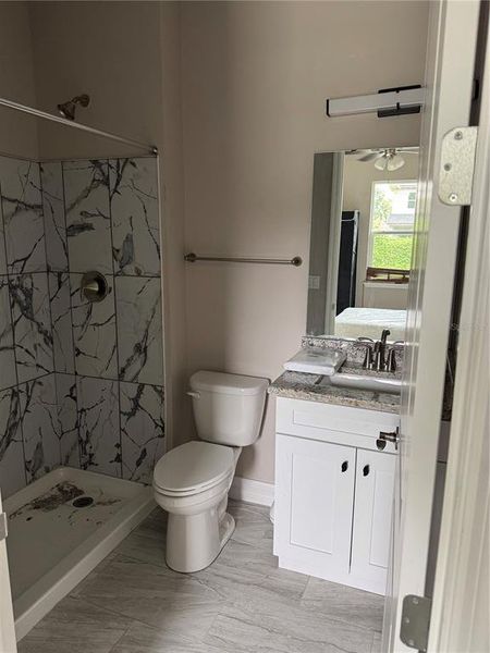 Furnished interior view inside a new home in , Orlando (Image 8).