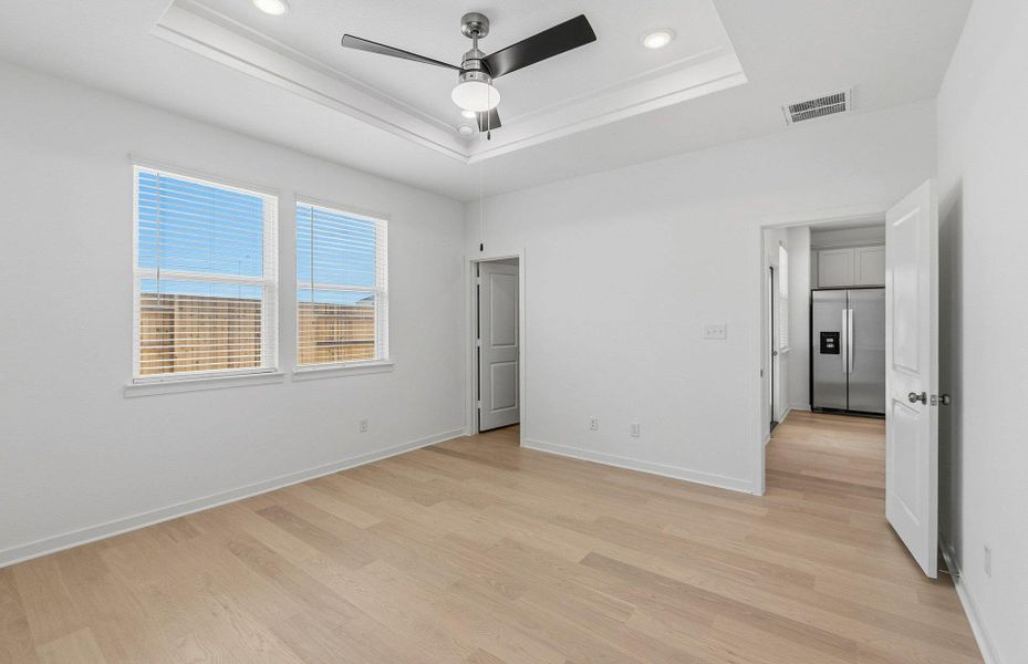 Spacious, unfurnished interior of a new home in Sunfield, Buda (Image 16). Spacious, unfurnished interior of a new home in Sunfield, Buda (Image 16).