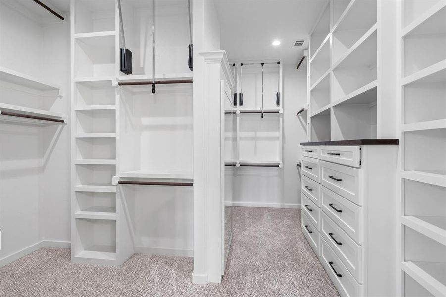 Image 39 of a home in .