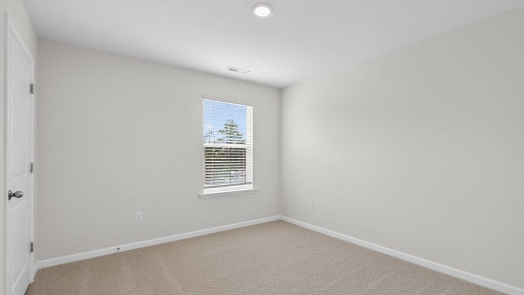 Spacious, unfurnished interior of a new home in Mason Ridge, Spring Lake (Image 28).