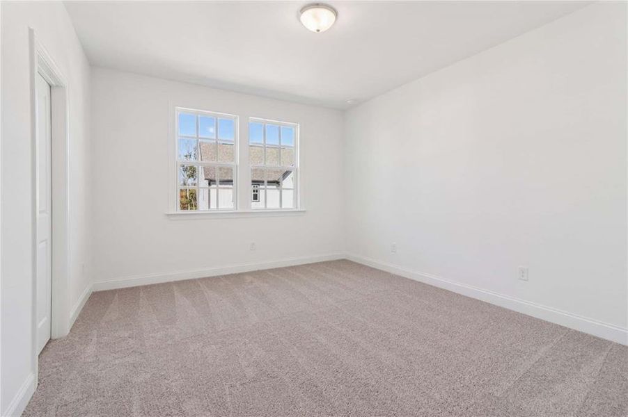 Spacious, unfurnished interior of a new home in East Harbor II at Chestatee, Dawsonville (Image 42).