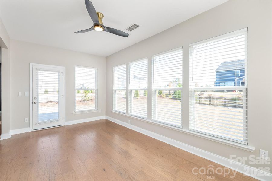 Roomy and Bright Sunroom perfect for relaxing