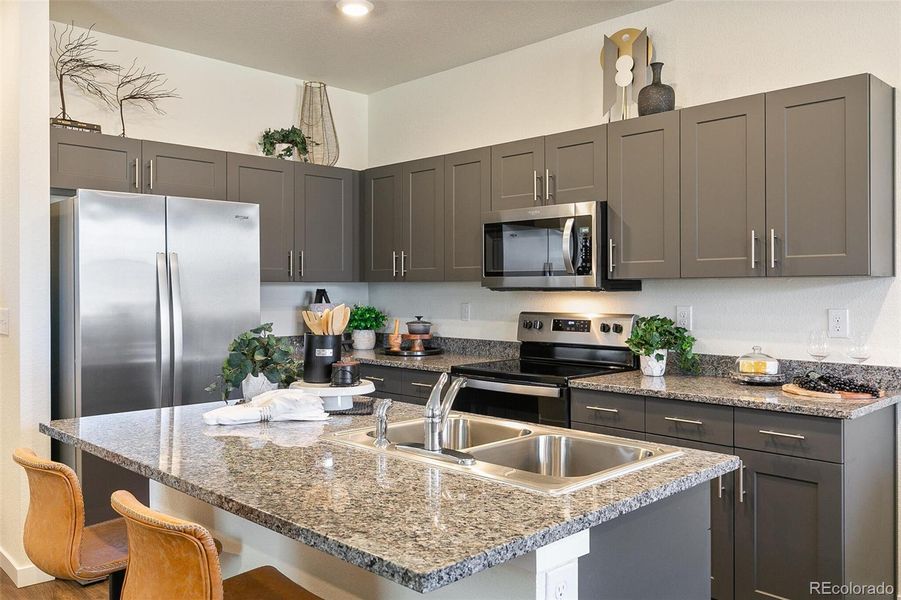 Furnished interior view inside a new home in Settlers Crossing, Commerce City (Image 13).