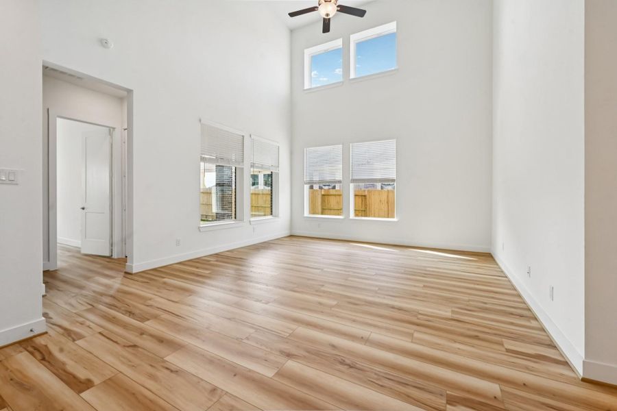 Spacious, unfurnished interior of a new home in Artavia, Conroe (Image 16). Spacious, unfurnished interior of a new home in Artavia, Conroe (Image 16).