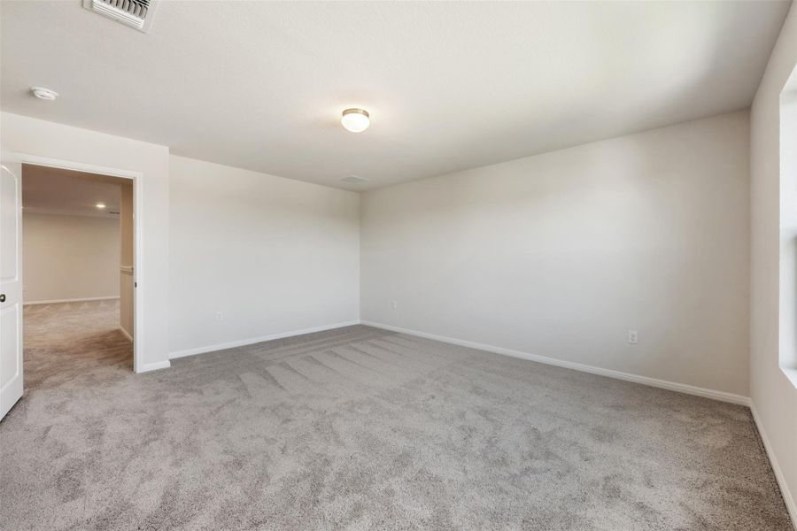 Spacious, unfurnished interior of a new home in Covered Bridge, Hutto (Image 19). Spacious, unfurnished interior of a new home in Covered Bridge, Hutto (Image 19).