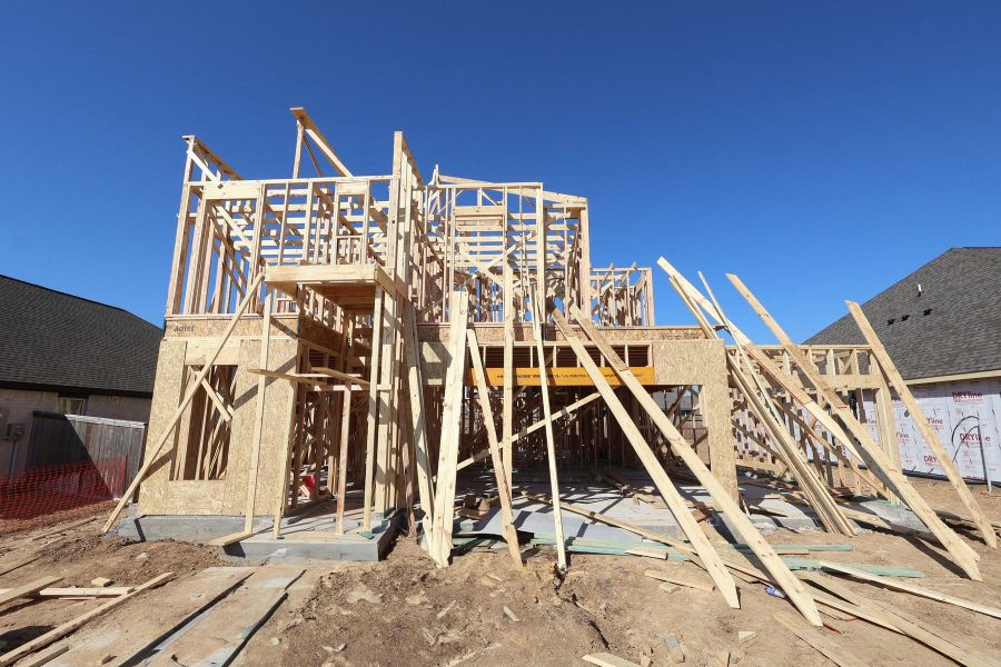 Two story home with 3 beds, 2.5 baths, and 3 car garage