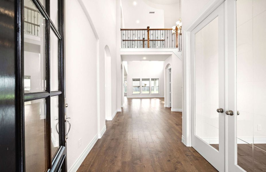 Representative unfurnished interior of a home built from the 3799 by Ravenna Homes in Cross Creek West, Fulshear (Image 20). Representative unfurnished interior of a home built from the 3799 by Ravenna Homes in Cross Creek West, Fulshear (Image 20).