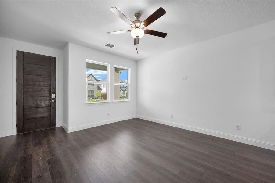 Spacious, unfurnished interior of a new home in North Sky Celina, Celina (Image 19).