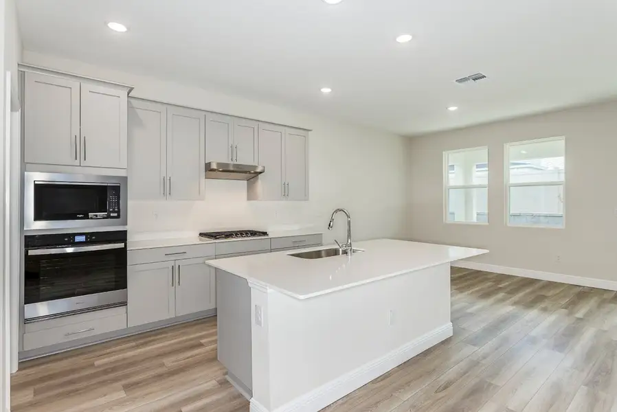 Furnished interior view inside a new home in Pasadena Woods, Wesley Chapel (Image 4). Furnished interior view inside a new home in Pasadena Woods, Wesley Chapel (Image 4).