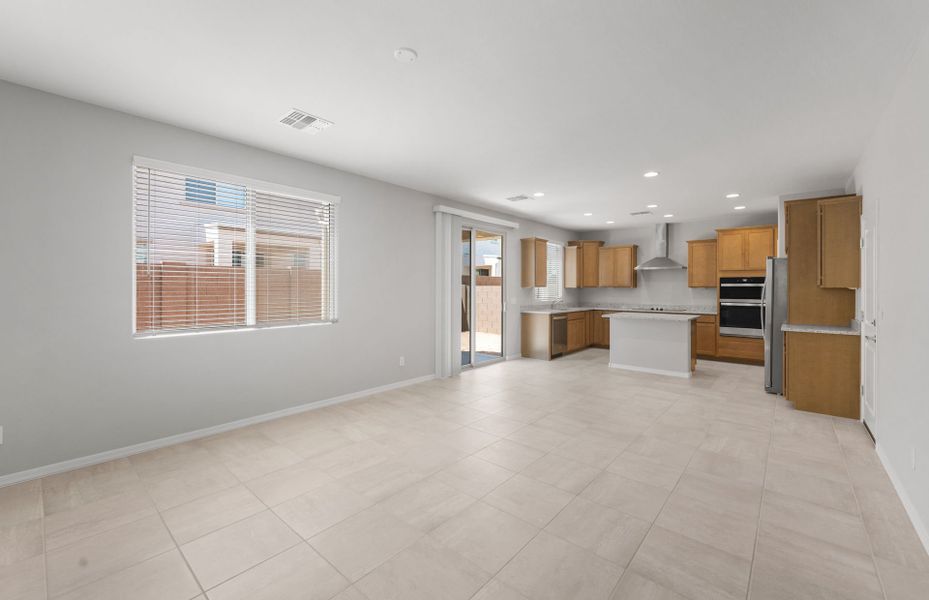 Spacious, unfurnished interior of a new home in Asante- Atrium Series, Surprise (Image 17).