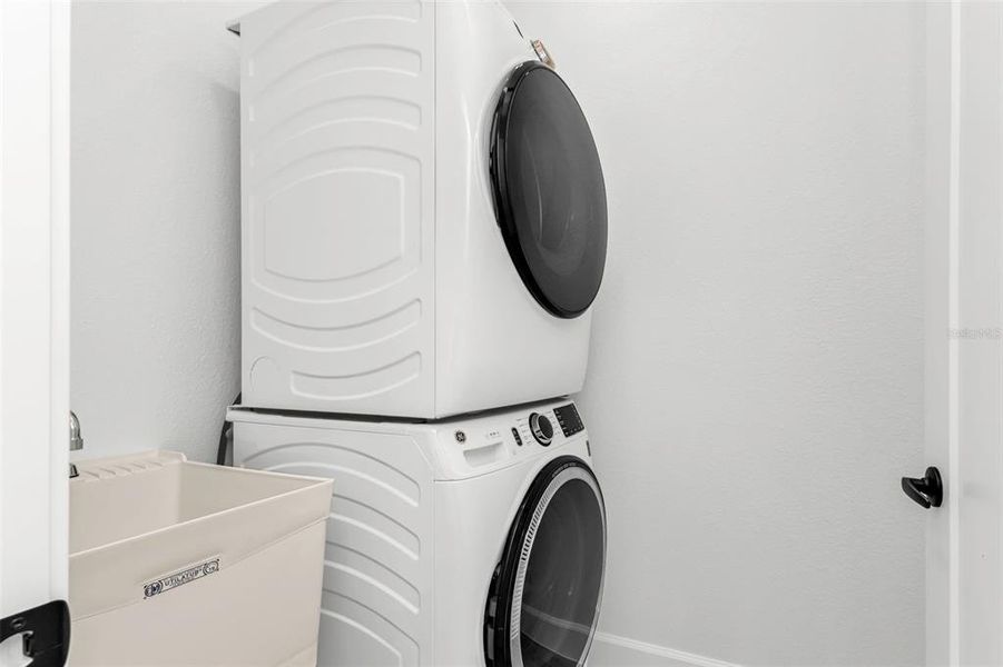 Close-up of interior finishes inside a home in , Port Charlotte (Image 18). Close-up of interior finishes inside a home in , Port Charlotte (Image 18).