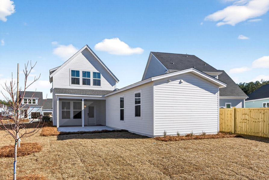 Exterior details and patio area of a home in , Summerville (Image 21).