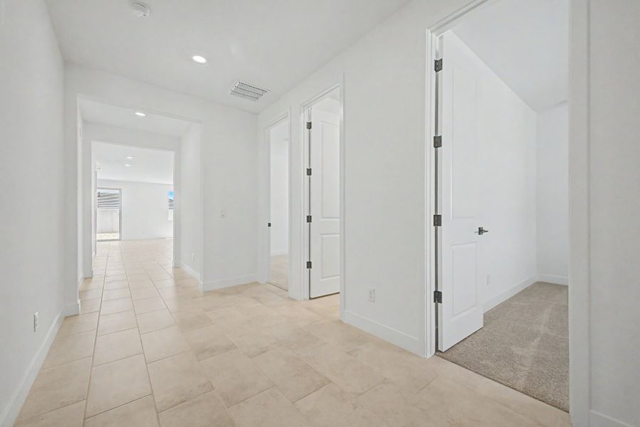 Spacious, unfurnished interior of a new home in Windstone Ranch North, Surprise (Image 9). Spacious, unfurnished interior of a new home in Windstone Ranch North, Surprise (Image 9).
