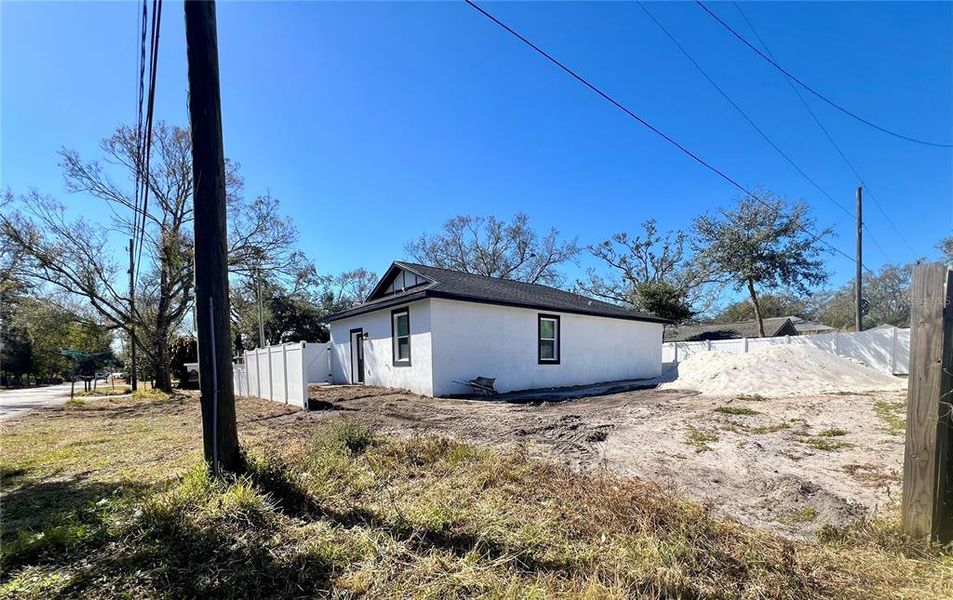 Exterior details and patio area of a home in , Tampa (Image 39).