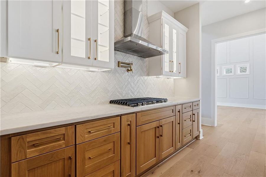 Furnished interior view inside a new home in , Gainesville (Image 16).