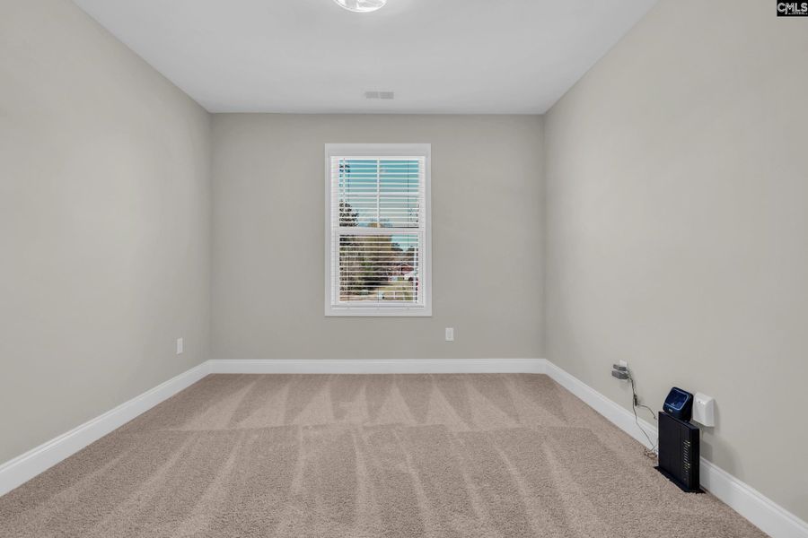 Spacious, unfurnished interior of a new home in Bickley Station, Irmo (Image 20).