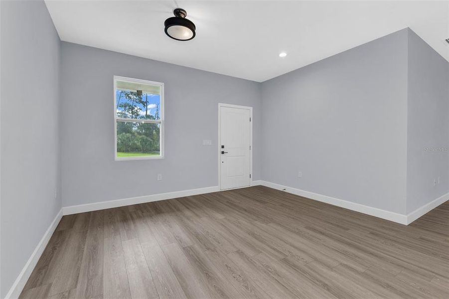 Spacious, unfurnished interior of a new home in , Port Charlotte (Image 37). Spacious, unfurnished interior of a new home in , Port Charlotte (Image 37).