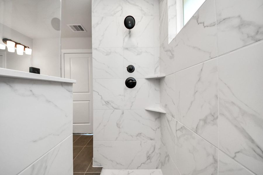 Close-up of interior finishes inside a home in Lexington Heights, Willis (Image 22).