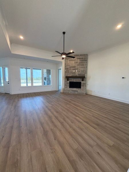 Spacious, unfurnished interior of a new home in Grayson Ridge, Van Alstyne (Image 8).