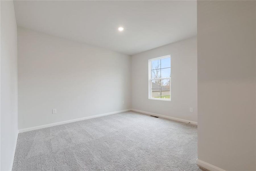 Spacious, unfurnished interior of a new home in Shallow Creek, Hogansville (Image 26). Spacious, unfurnished interior of a new home in Shallow Creek, Hogansville (Image 26).