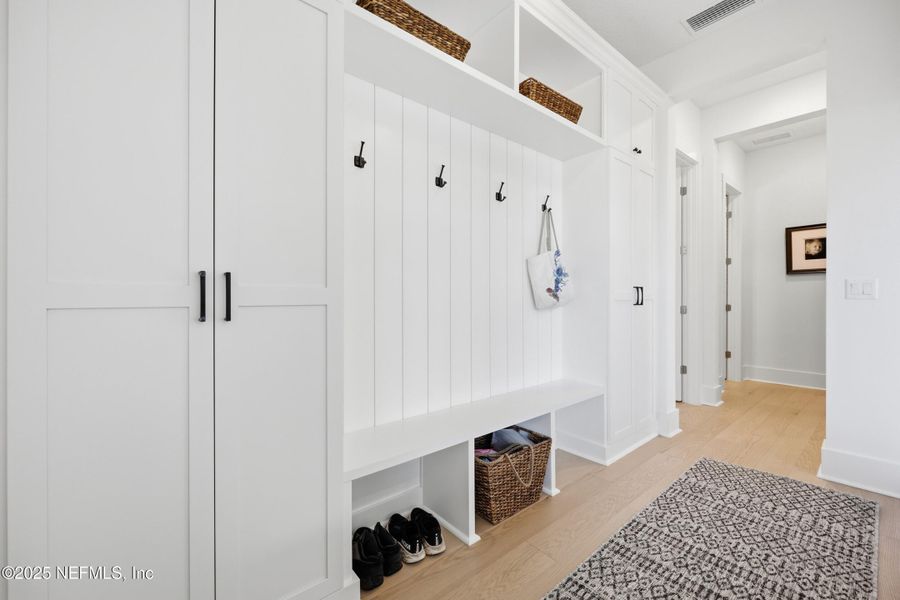 Furnished interior view inside a new home in , Jacksonville (Image 8).