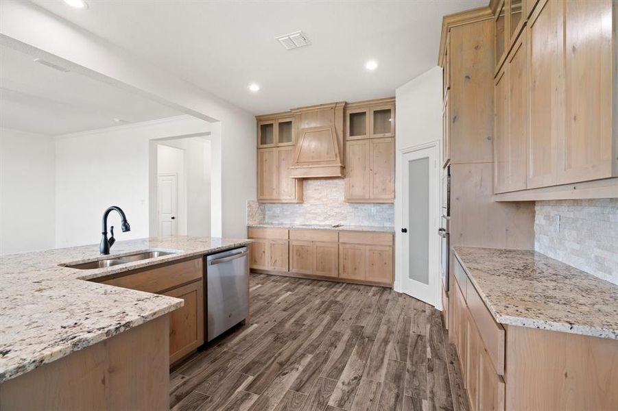 Furnished interior view inside a new home in , Waxahachie (Image 11).