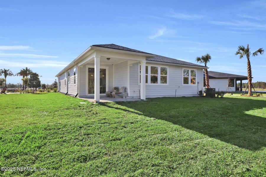 Exterior details and patio area of a home in Murray Farms, Middleburg (Image 33).