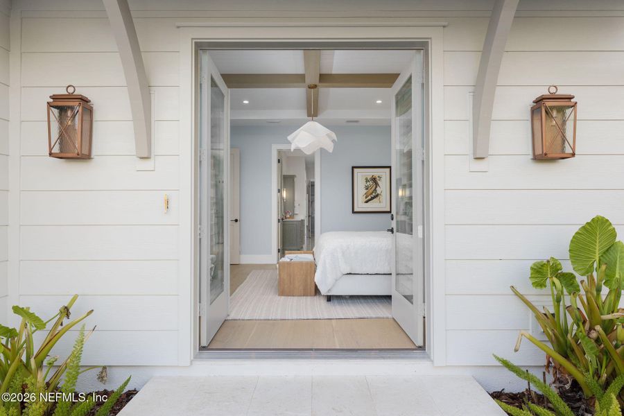 Exterior details and patio area of a home in , Ponte Vedra Beach (Image 31).