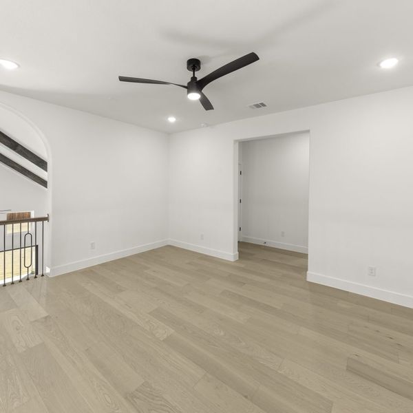 Spacious, unfurnished interior of a new home in Mustang Lakes, Celina (Image 97). Spacious, unfurnished interior of a new home in Mustang Lakes, Celina (Image 97).
