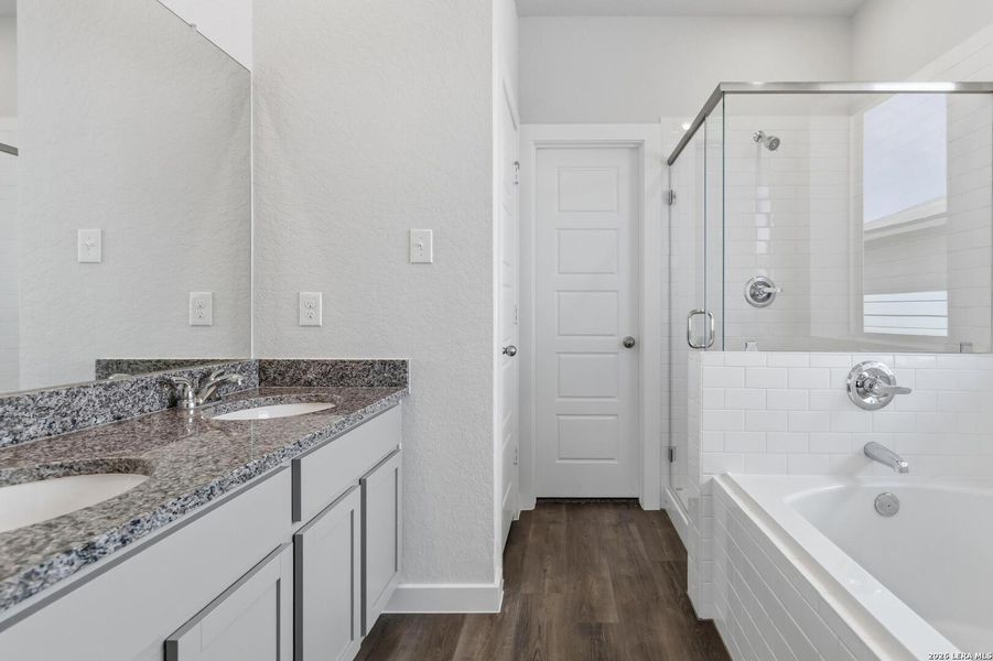 Furnished interior view inside a new home in Katzer Ranch, Converse (Image 11). Furnished interior view inside a new home in Katzer Ranch, Converse (Image 11).