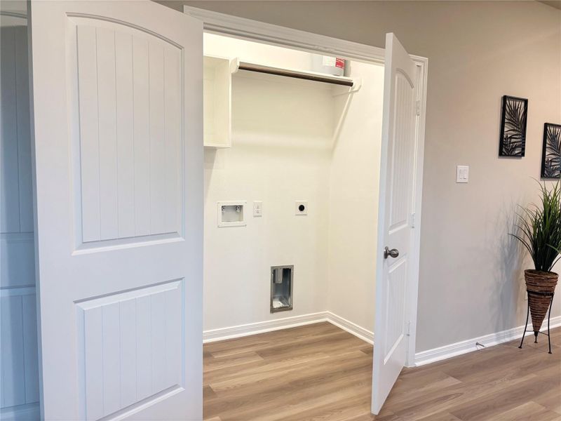 Furnished interior view inside a new home in , Palacios (Image 10).