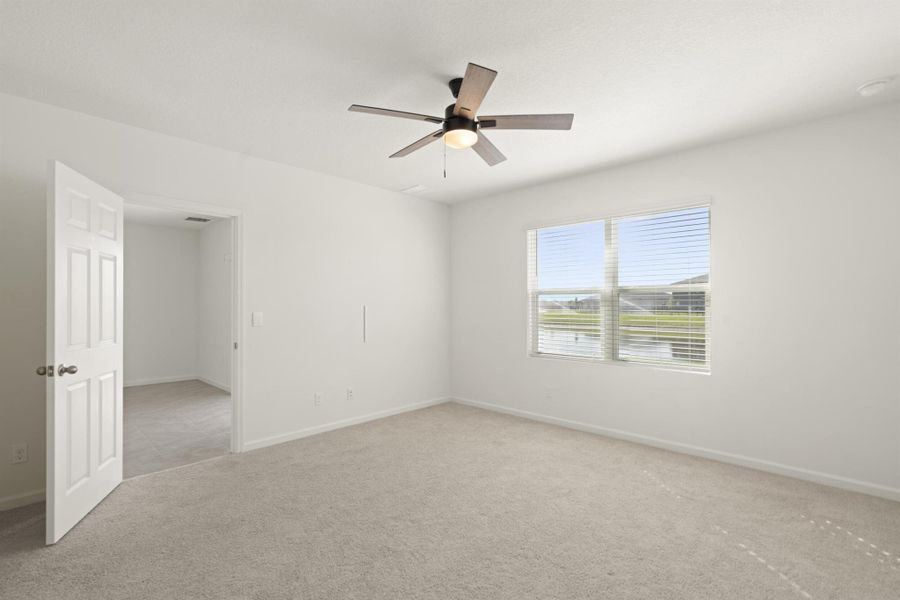 Spacious, unfurnished interior of a new home in Central Park 40s, Port St. Lucie (Image 12).