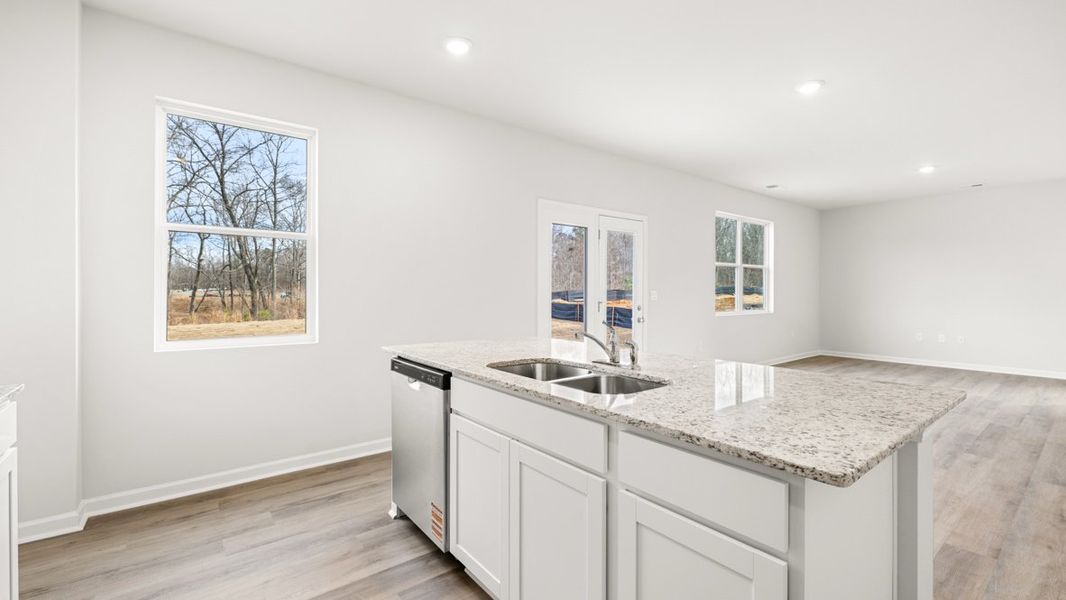 Representative furnished interior of a home built from the Penwell by D.R. Horton in Oakleigh Glen, Dallas (Image 5).