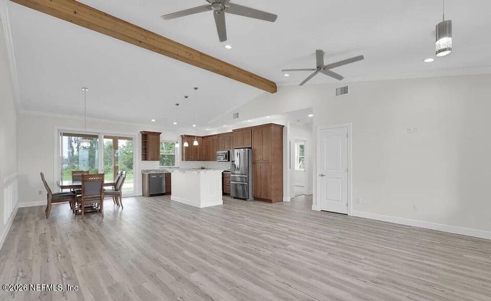 Spacious, unfurnished interior of a new home in , East Palatka (Image 37).