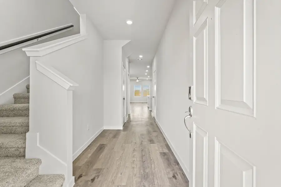 Spacious, unfurnished interior of a new home in Sanford Farms, Waller (Image 14). Spacious, unfurnished interior of a new home in Sanford Farms, Waller (Image 14).