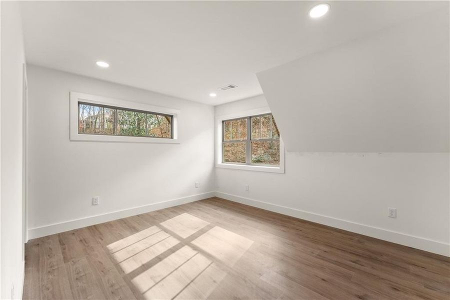 Spacious, unfurnished interior of a new home in , Dawsonville (Image 25).