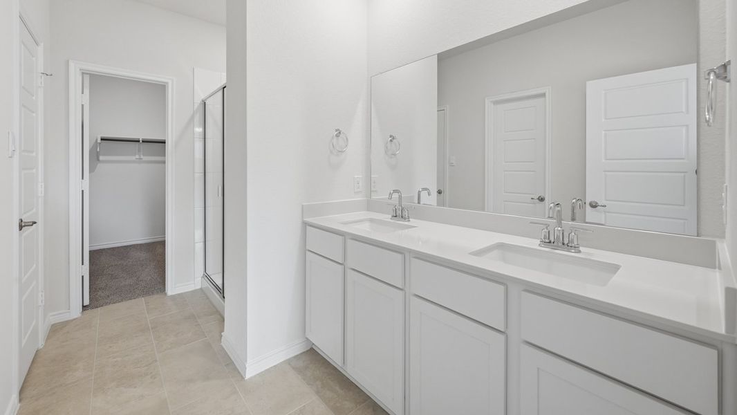 Representative furnished interior of a home built from the H204 Medbourne by D.R. Horton in Lilybrooke at Legacy Hills, Celina (Image 6).