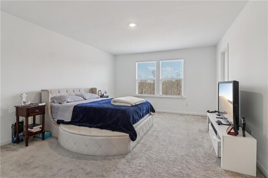 Furnished interior view inside a new home in , Gainesville (Image 41).
