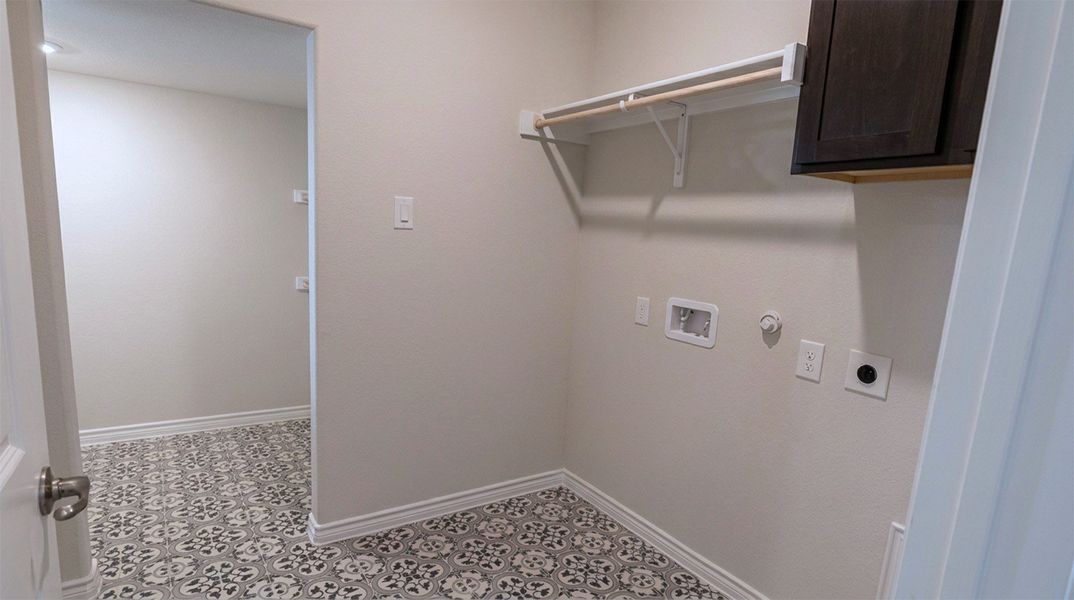 Spacious, unfurnished interior of a new home in Lakewood Trails, Forney (Image 17).