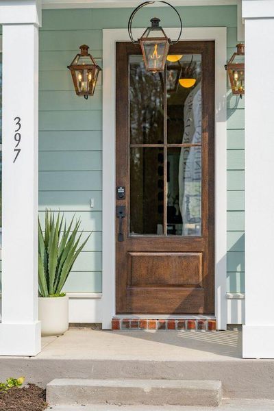 Exterior details and patio area of a home in Kings River Preserve, Hollywood (Image 25).