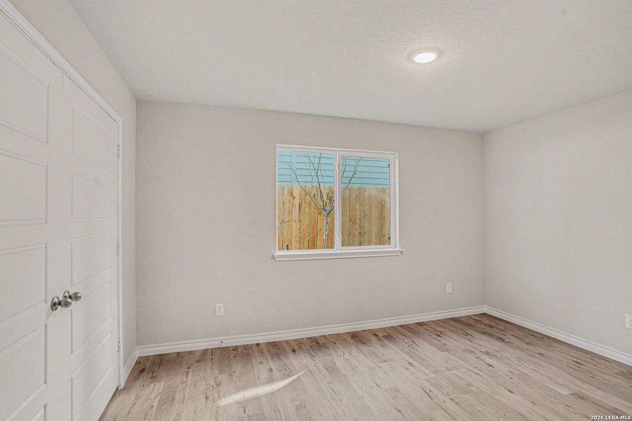 Spacious, unfurnished interior of a new home in , San Antonio (Image 20).