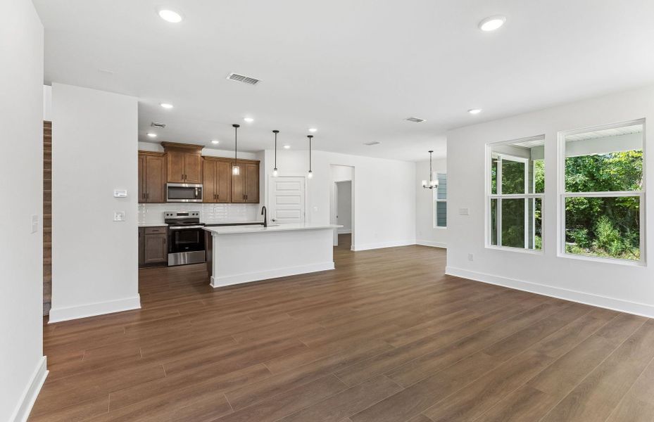 Spacious, unfurnished interior of a new home in Glenview Farms, Murfreesboro (Image 50). Spacious, unfurnished interior of a new home in Glenview Farms, Murfreesboro (Image 50).
