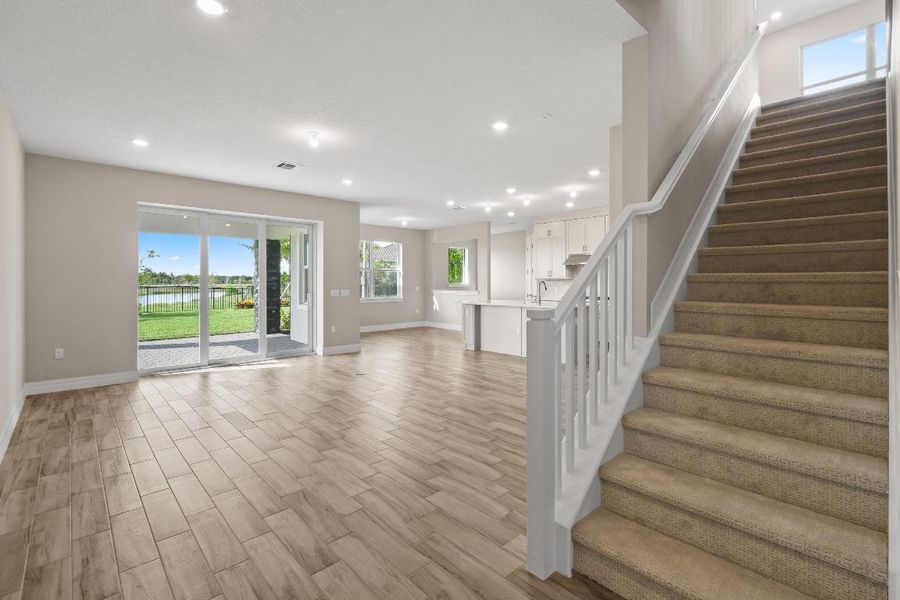 12313FrontlineLane(30)