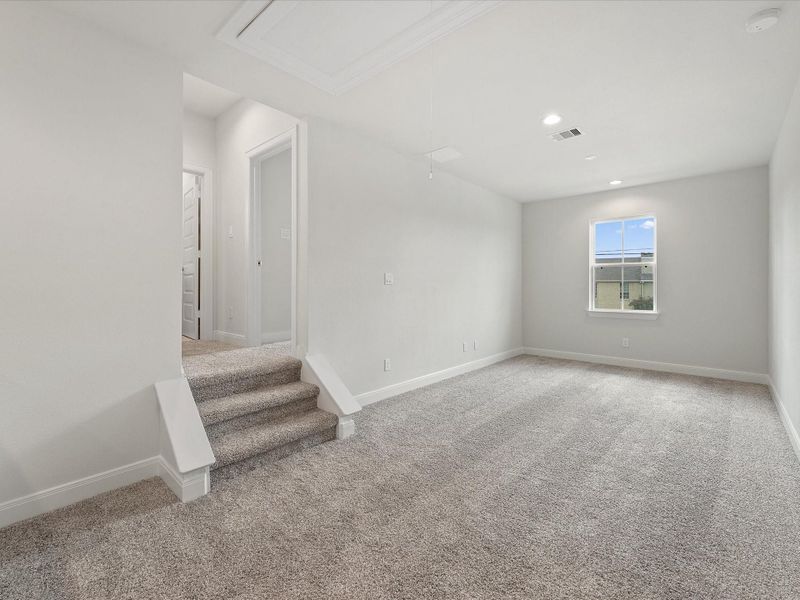 Spacious, unfurnished interior of a new home in Uptown District, Houston (Image 12).