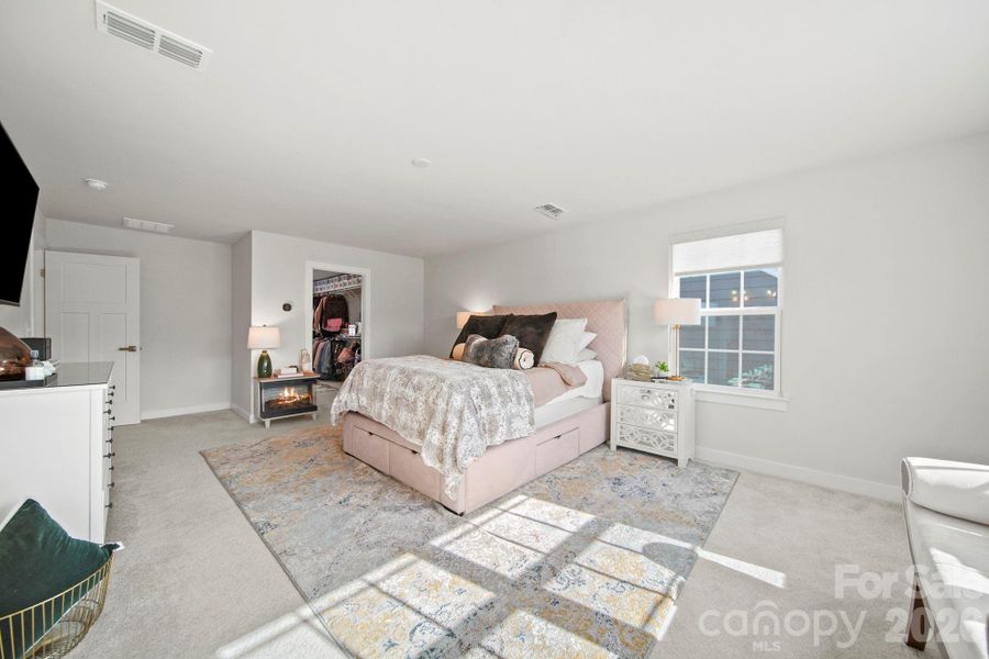 Furnished interior view inside a new home in , Monroe (Image 17).