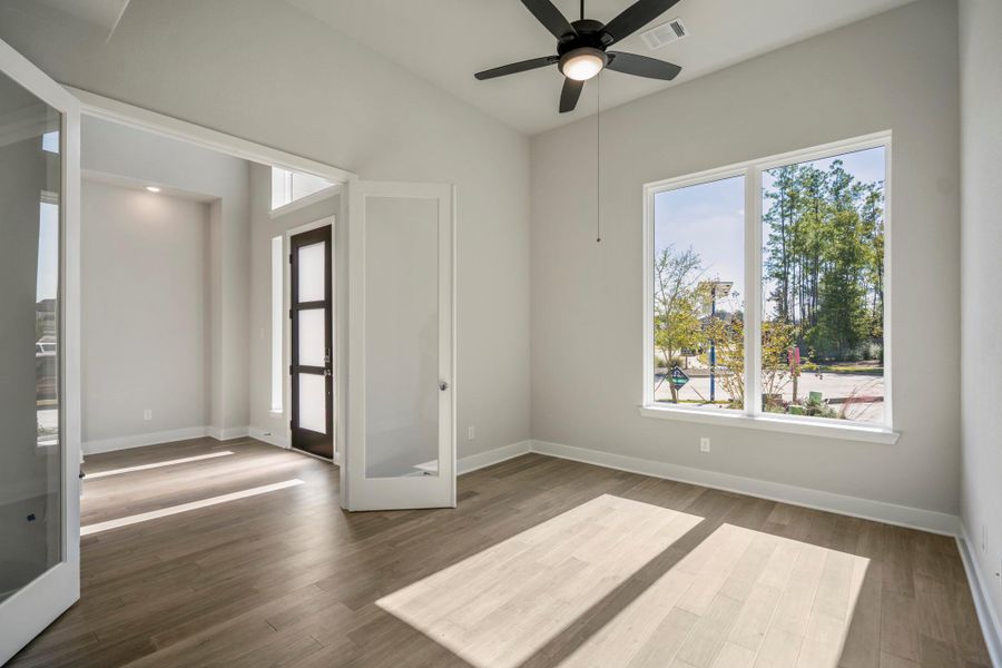 Spacious, unfurnished interior of a new home in Artavia, Conroe (Image 32). Spacious, unfurnished interior of a new home in Artavia, Conroe (Image 32).