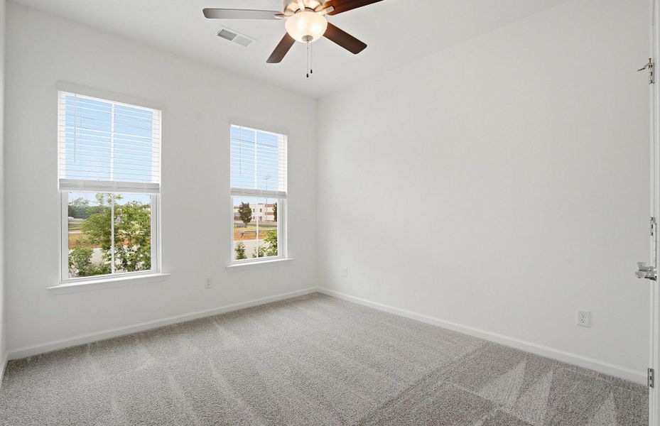 Spacious, unfurnished interior of a new home in Alston Park, Greenville (Image 23).