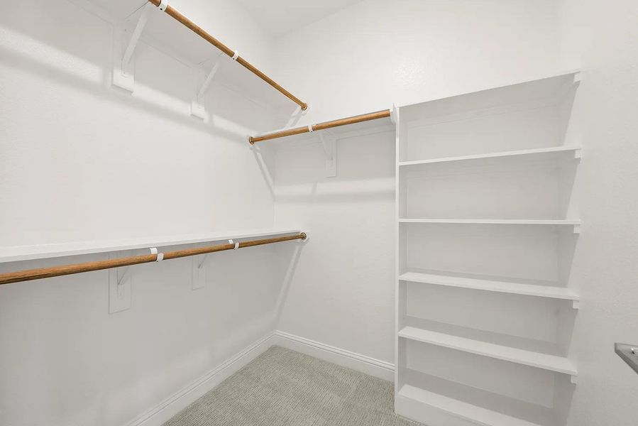 Thornhill A Primary closet